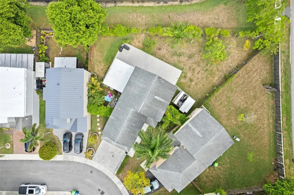 133 SW 159th Way Sunrise, FL 33326