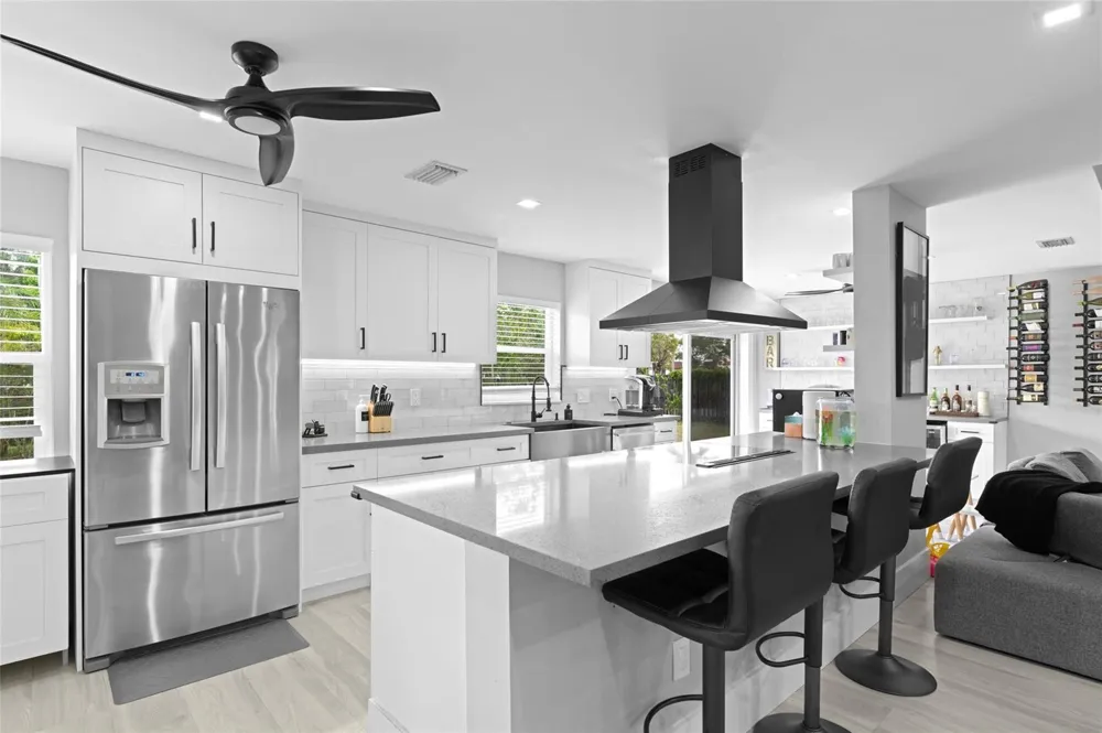 133 SW 159th Way Sunrise, FL 33326