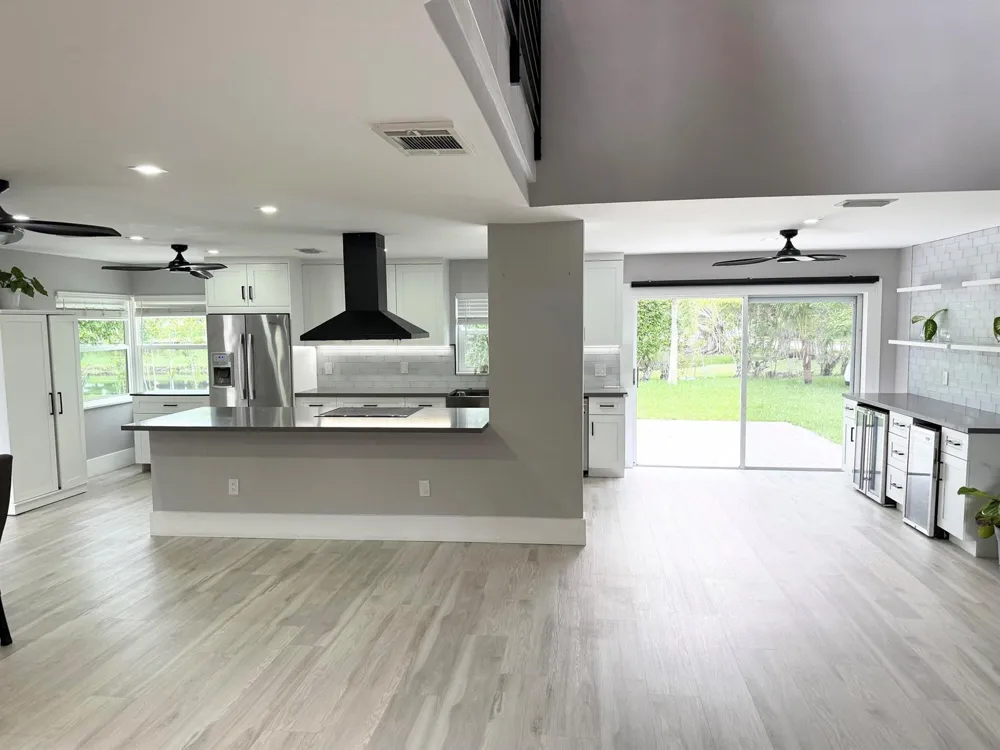 133 SW 159th Way Sunrise, FL 33326