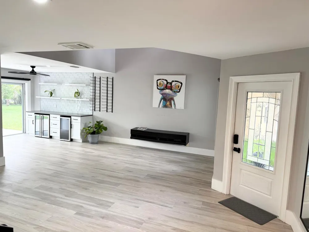 133 SW 159th Way Sunrise, FL 33326