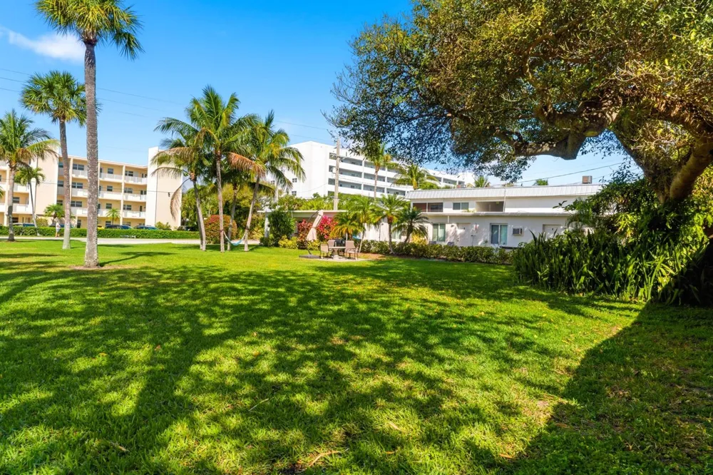 1917 NE 3rd Street #104 Deerfield Beach, FL 33441