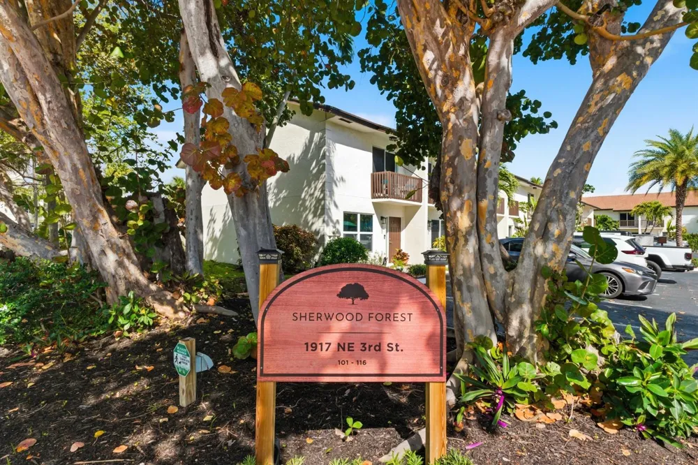 1917 NE 3rd Street #104 Deerfield Beach, FL 33441