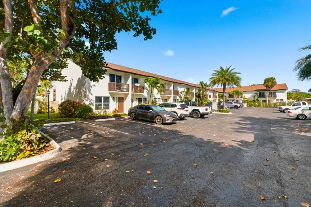 1917 NE 3rd Street #104 Deerfield Beach, FL 33441