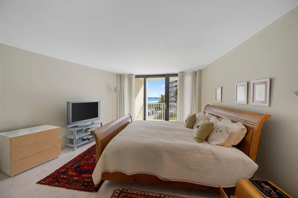 3360 S Ocean Boulevard #3 G I Palm Beach, FL 33480