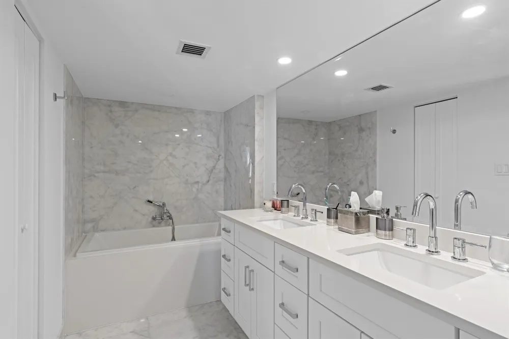 5380 Ocean Drive #10d Riviera Beach, FL 33404