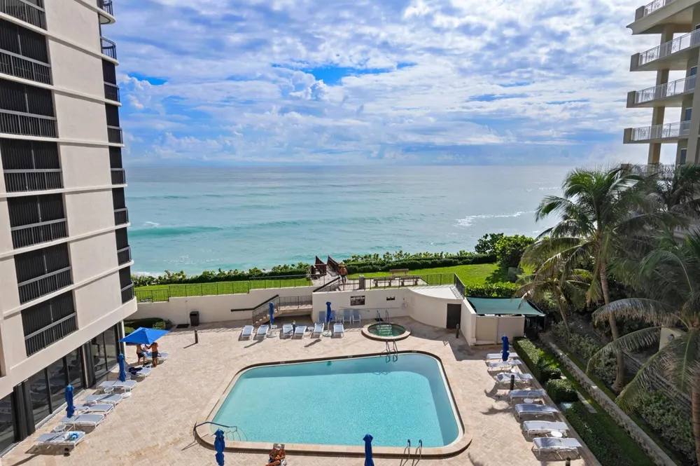 5380 Ocean Drive #10d Riviera Beach, FL 33404