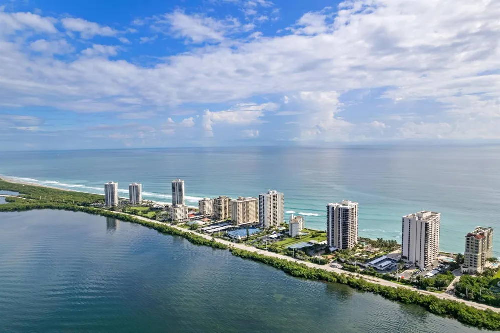 5380 Ocean Drive #10d Riviera Beach, FL 33404
