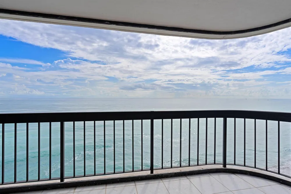 5380 Ocean Drive #10d Riviera Beach, FL 33404