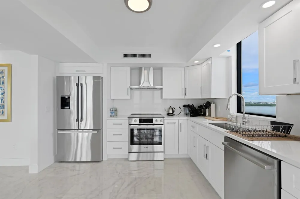 5380 Ocean Drive #10d Riviera Beach, FL 33404