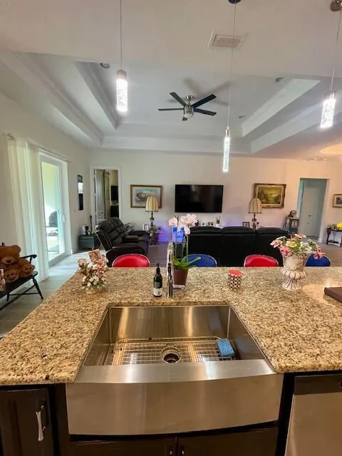 567 SW Hidden River Avenue Palm City, FL 34990