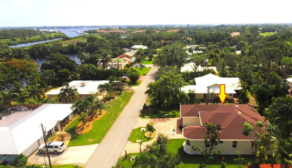 567 SW Hidden River Avenue Palm City, FL 34990