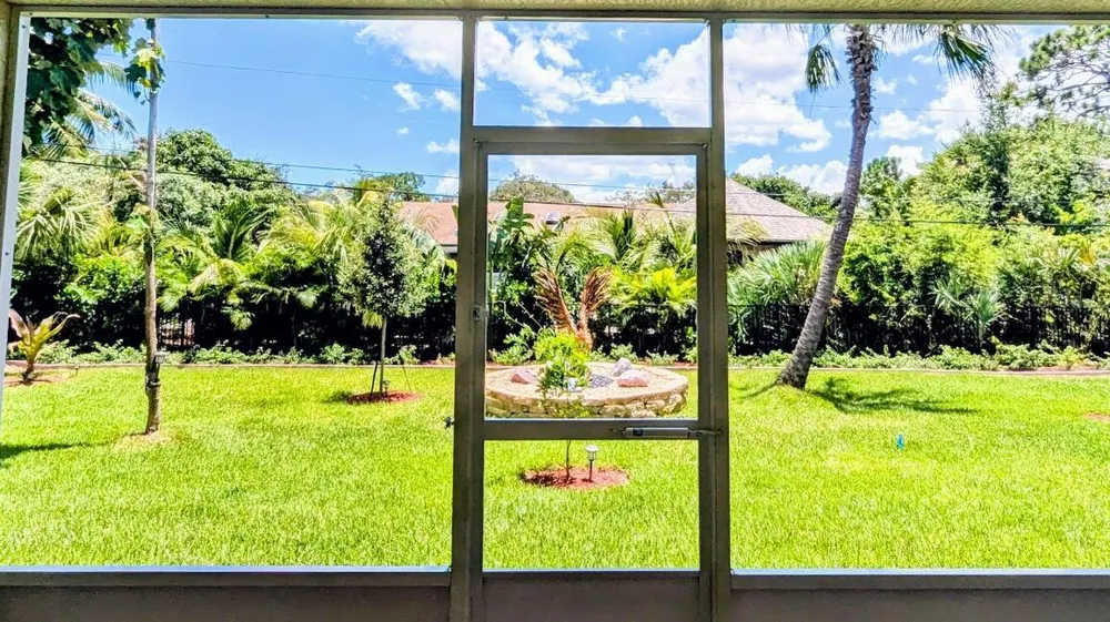 567 SW Hidden River Avenue Palm City, FL 34990