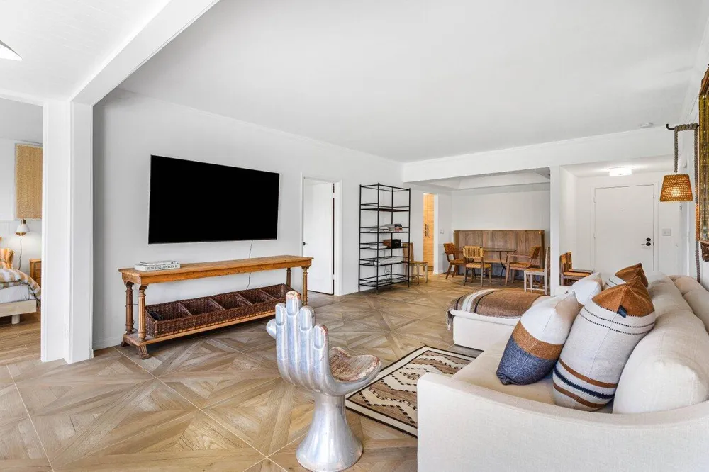 200 Little Club Road #10 Gulf Stream, FL 33483