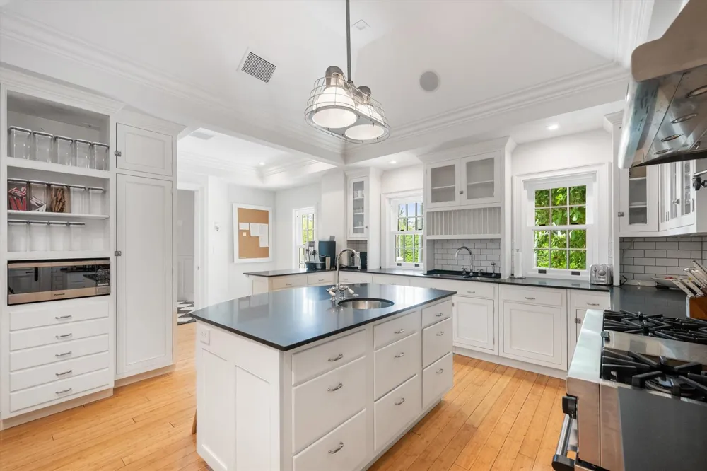 750 S County Road Palm Beach, FL 33480