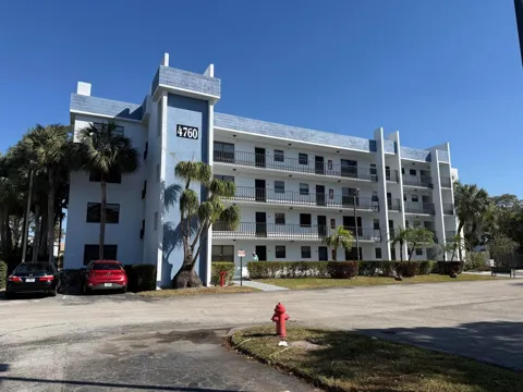 4760 Lucerne Lakes Boulevard W #206