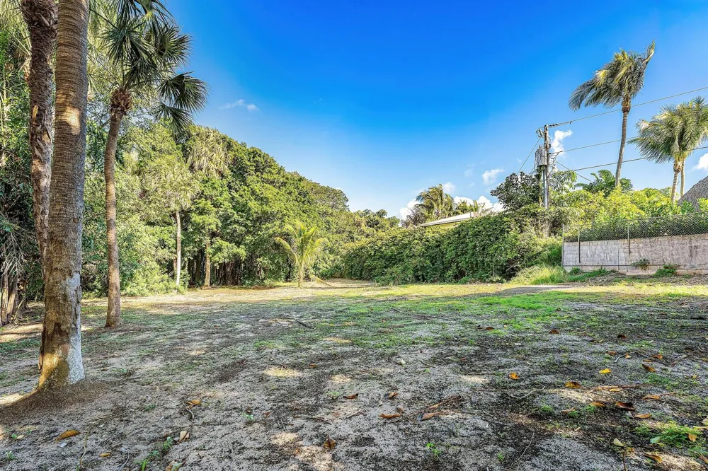 4 Whitney Way Ocean Ridge, FL 33435