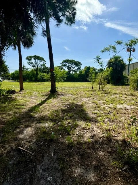 2350 Shenandoah Road NE Palm Bay, FL 32905