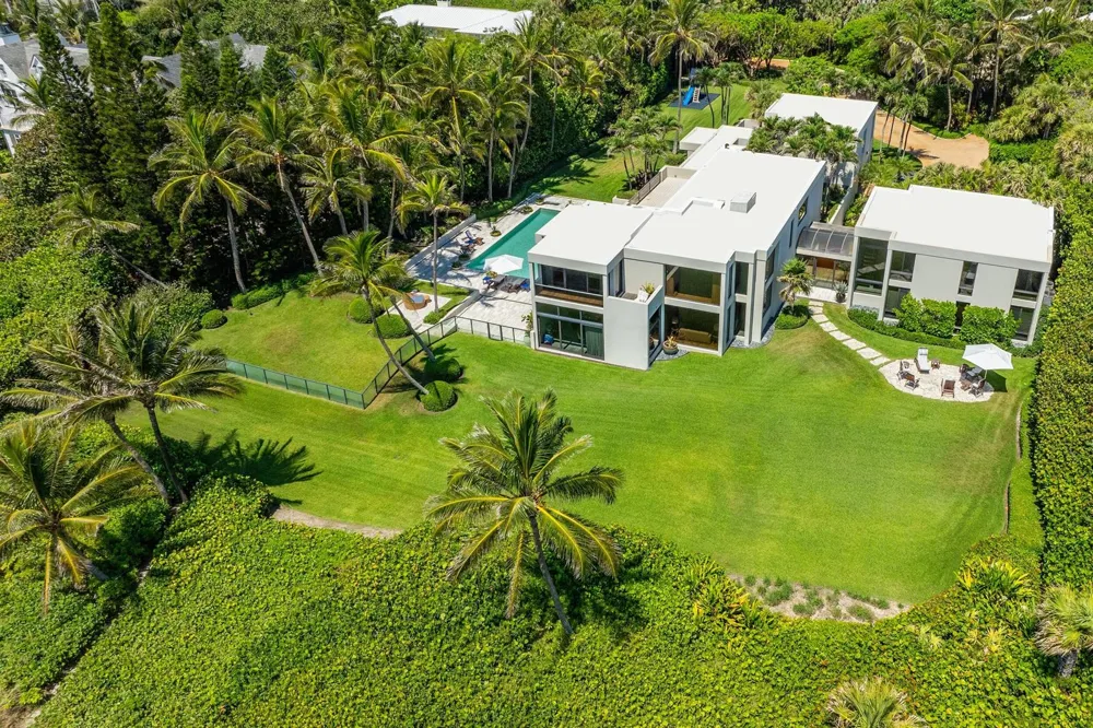 1446 Ocean Boulevard Palm Beach, FL 33480