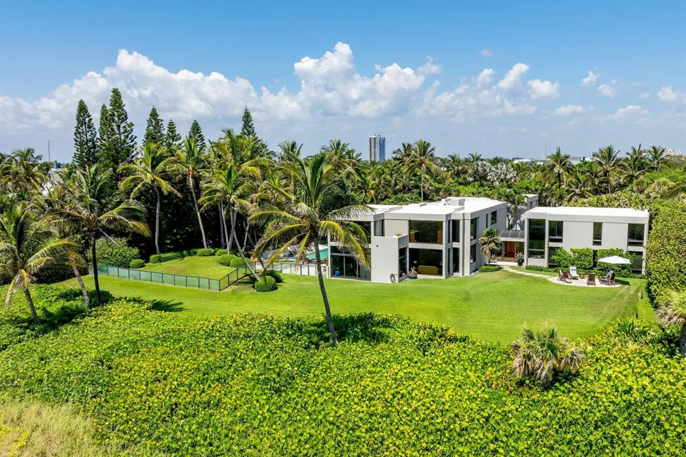 1446 Ocean Boulevard Palm Beach, FL 33480
