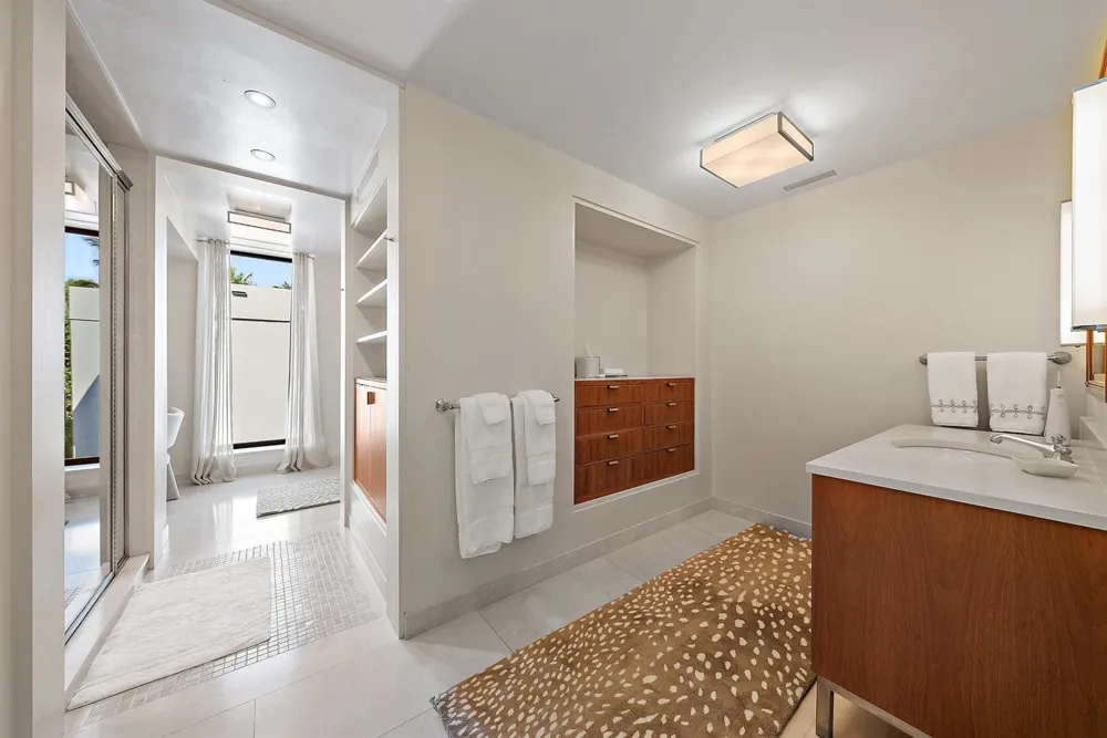 1446 Ocean Boulevard Palm Beach, FL 33480