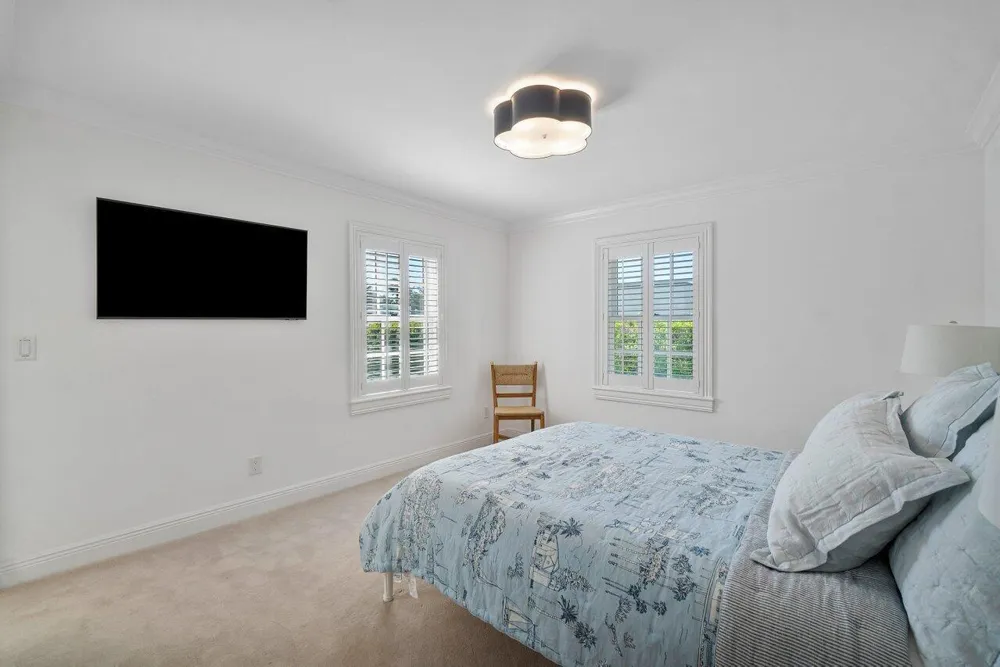 100 Regents Park Road Palm Beach, FL 33480