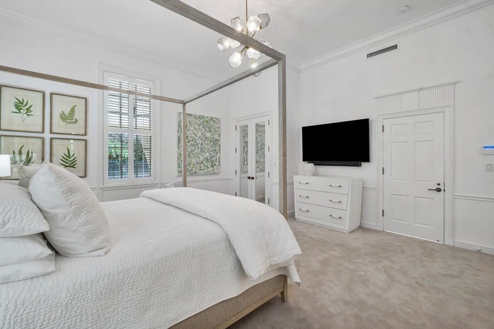 100 Regents Park Road Palm Beach, FL 33480