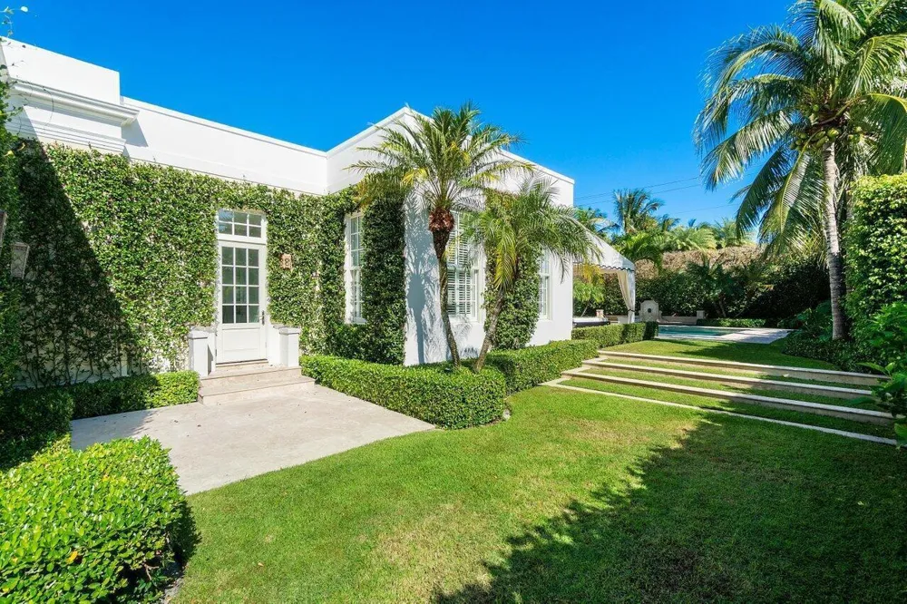 100 Regents Park Road Palm Beach, FL 33480