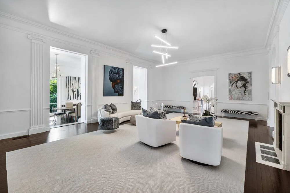 100 Regents Park Road Palm Beach, FL 33480