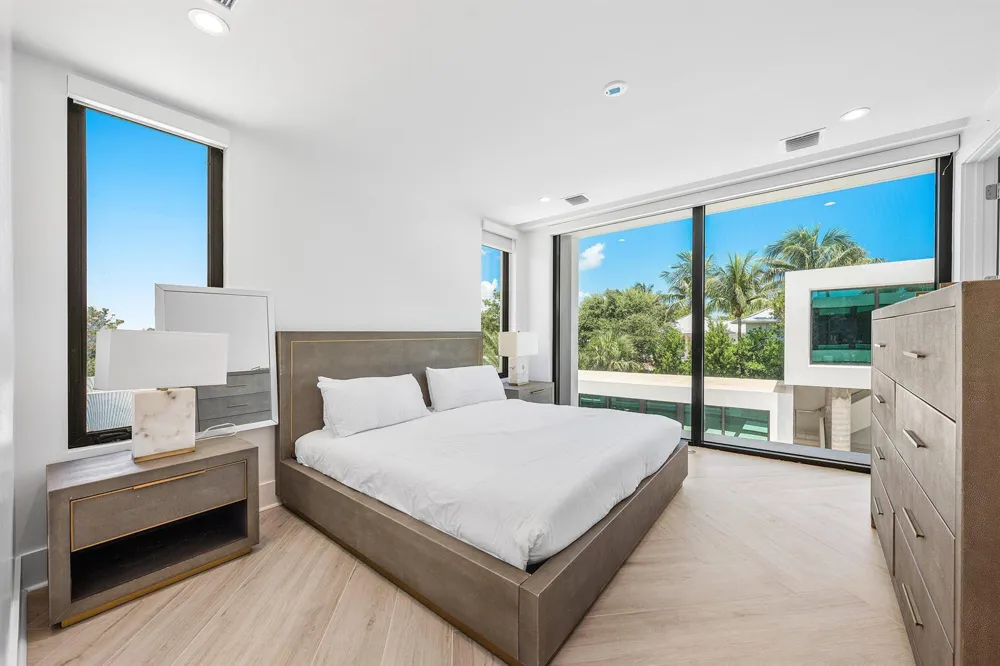 6273 Ocean Boulevard Ocean Ridge, FL 33435
