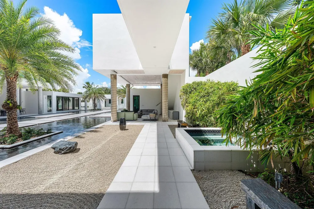 6273 Ocean Boulevard Ocean Ridge, FL 33435