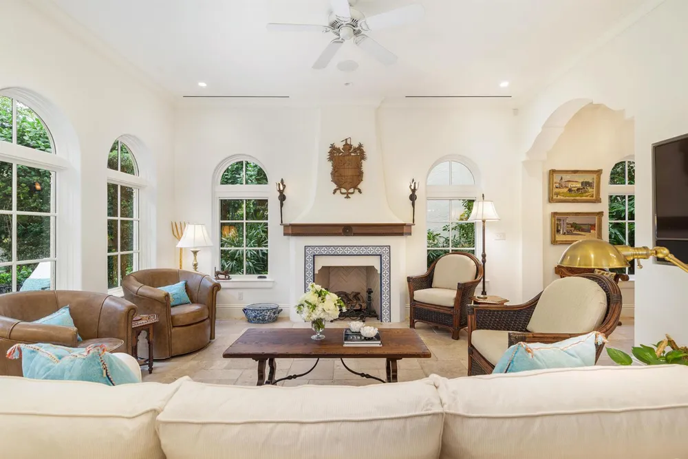 261 Seminole Avenue Palm Beach, FL 33480