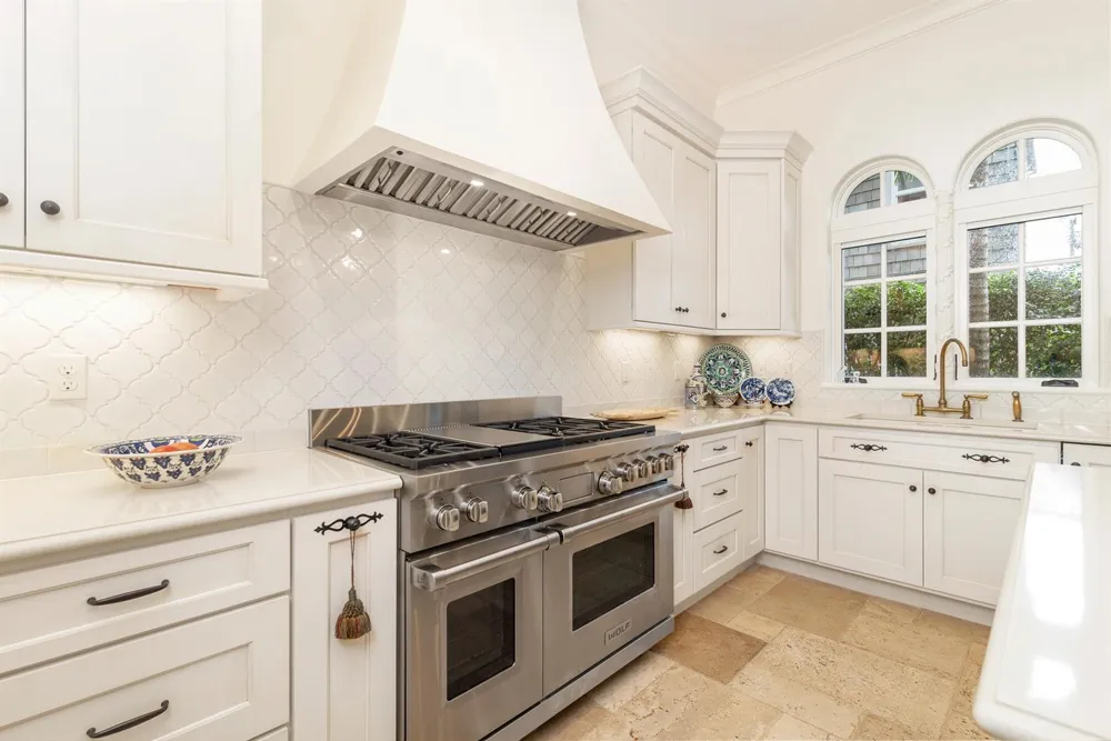 261 Seminole Avenue Palm Beach, FL 33480