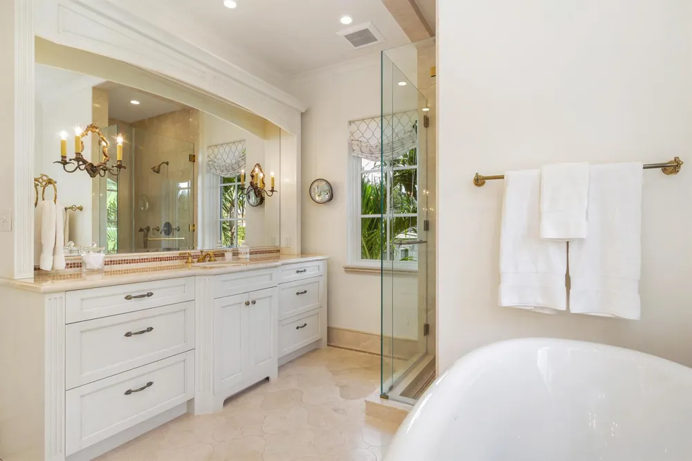 261 Seminole Avenue Palm Beach, FL 33480
