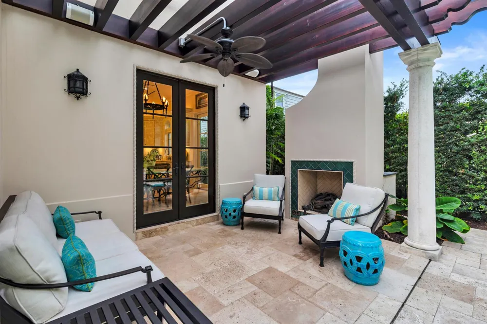 261 Seminole Avenue Palm Beach, FL 33480