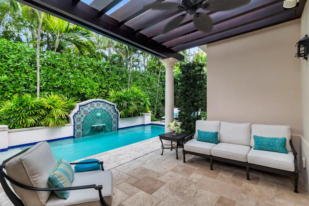 261 Seminole Avenue Palm Beach, FL 33480