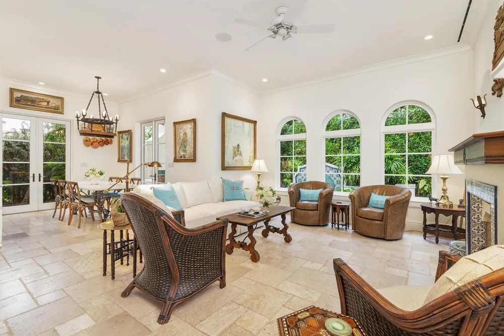 261 Seminole Avenue Palm Beach, FL 33480