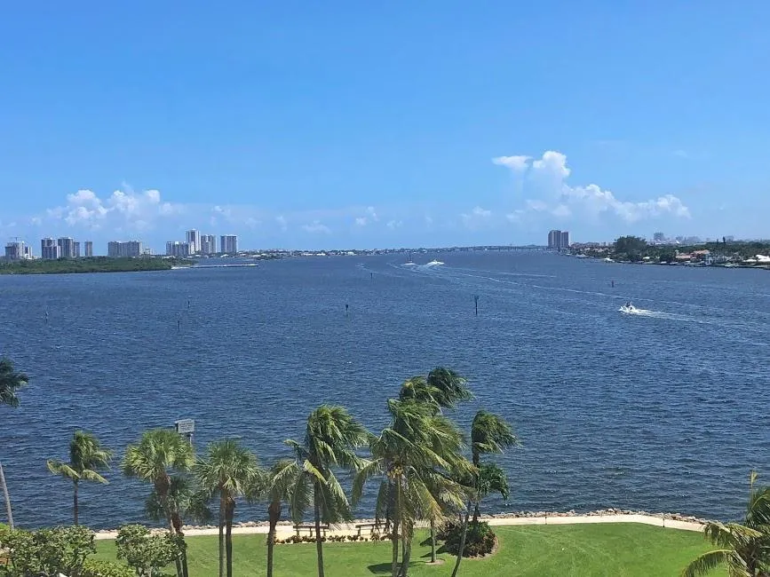 115 Lakeshore Drive #746 North Palm Beach, FL 33408