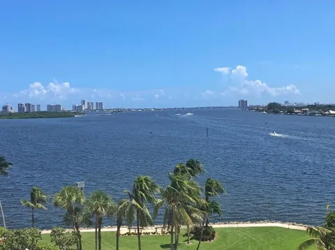 115 Lakeshore Drive #746