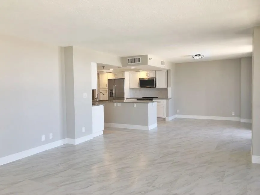 115 Lakeshore Drive #746 North Palm Beach, FL 33408