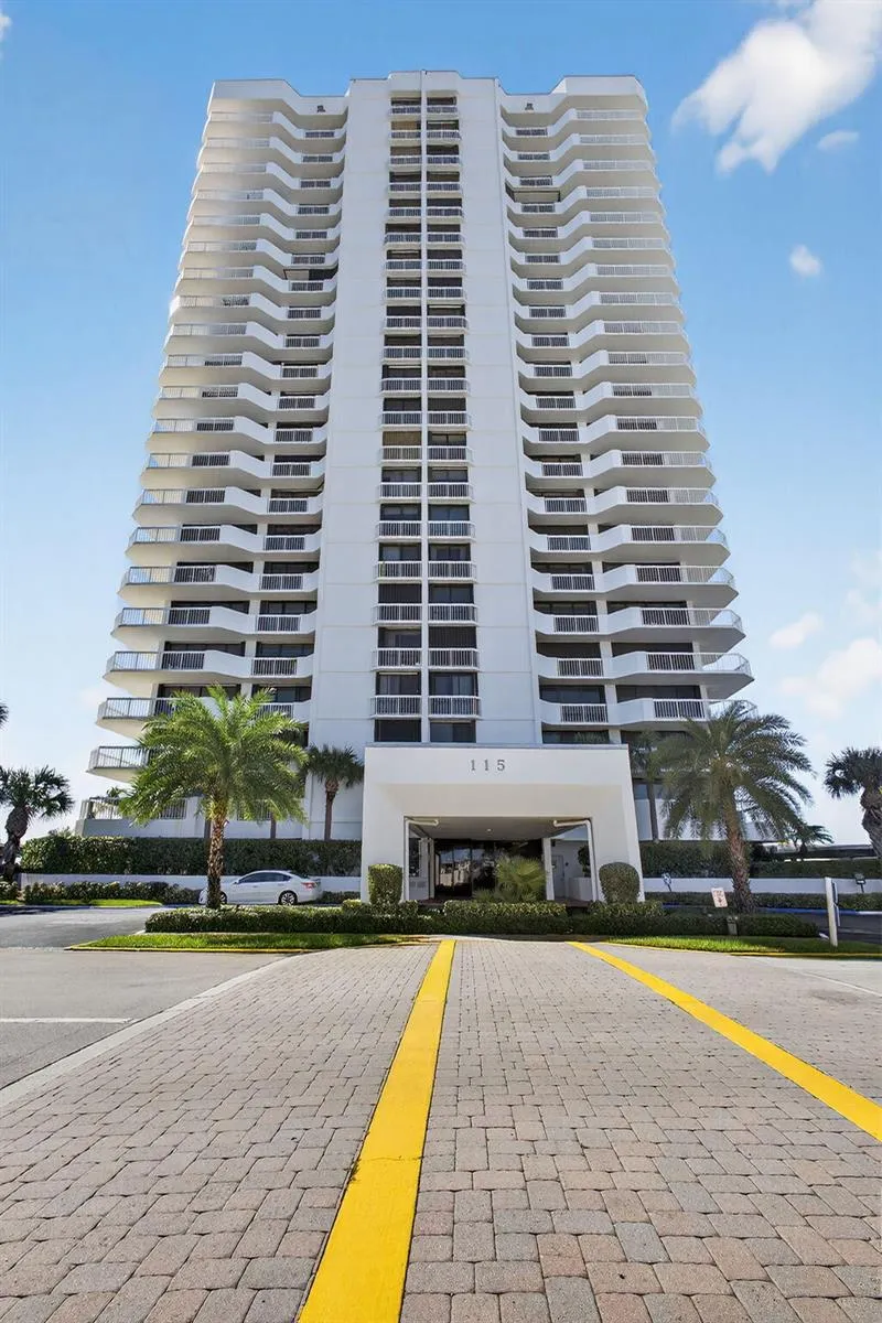 115 Lakeshore Drive #746 North Palm Beach, FL 33408