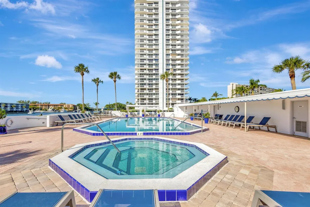115 Lakeshore Drive #746 North Palm Beach, FL 33408