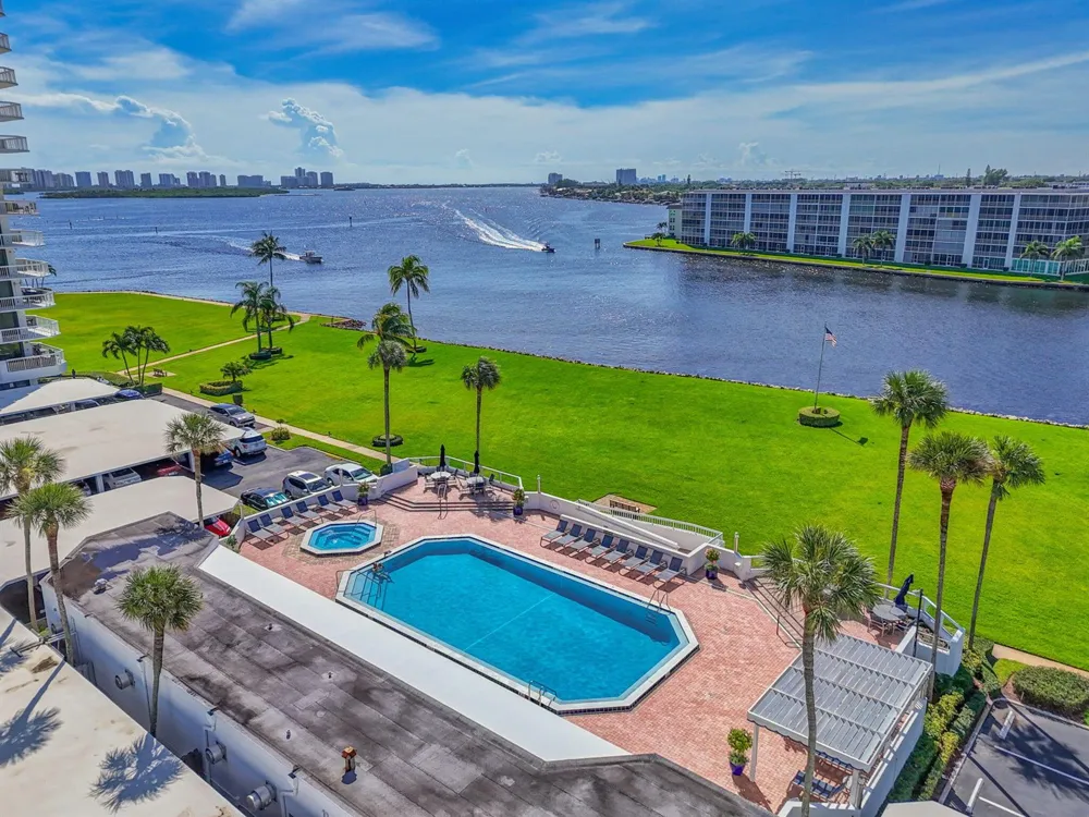 115 Lakeshore Drive #746 North Palm Beach, FL 33408