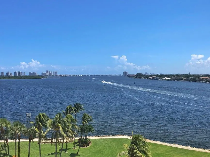 115 Lakeshore Drive #746 North Palm Beach, FL 33408