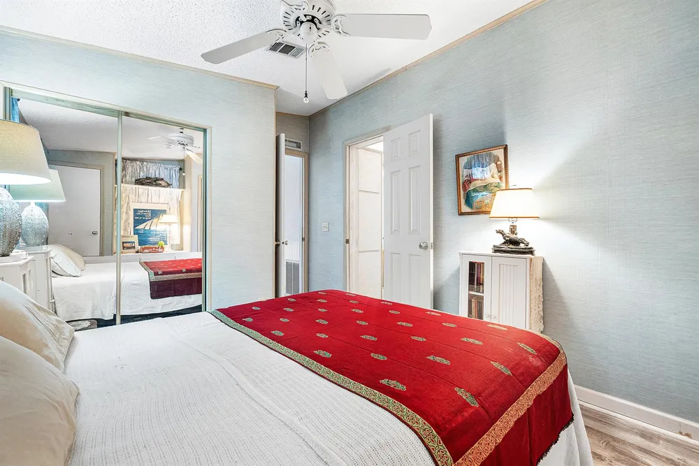 4 East Cedar Drive #Cd Briny Breezes, FL 33435