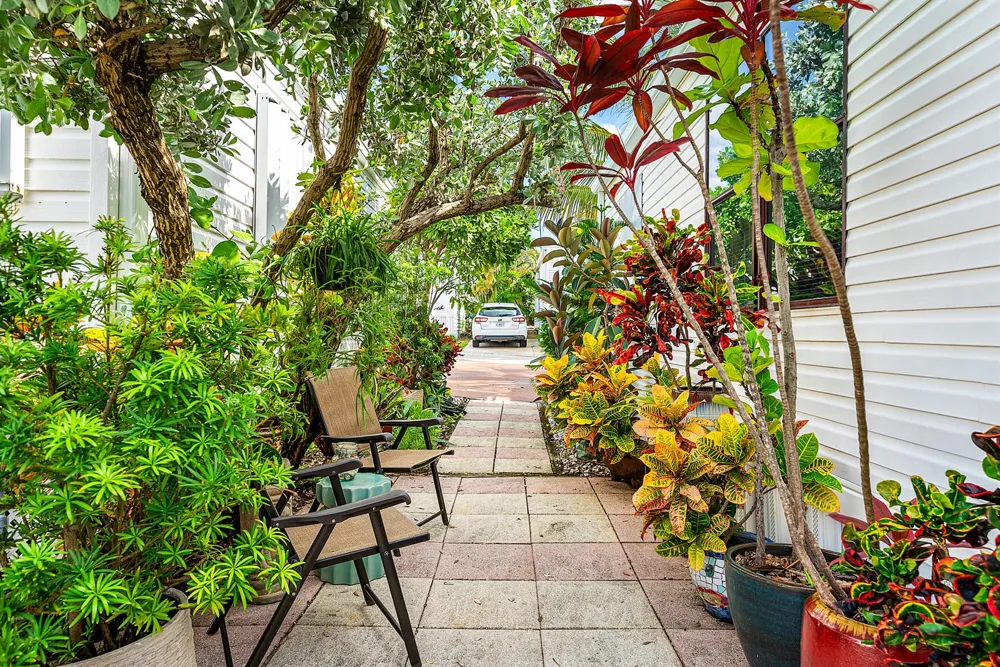 4 East Cedar Drive #Cd Briny Breezes, FL 33435