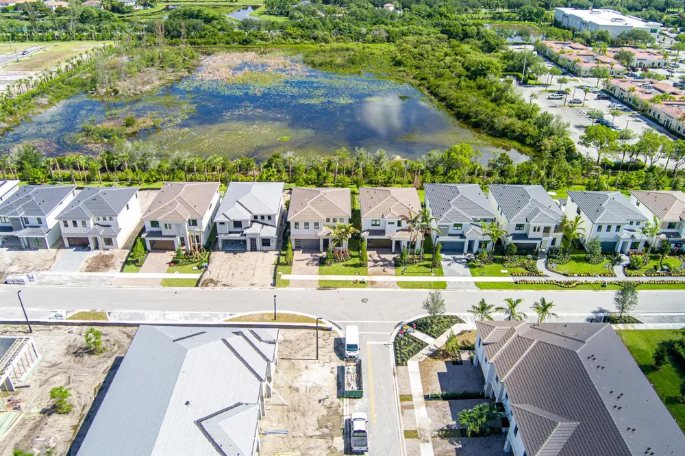 1016 Raleigh Way Wellington, FL 33414