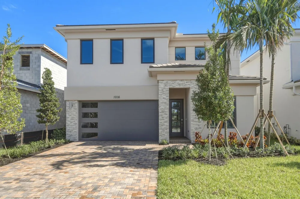 1016 Raleigh Way Wellington, FL 33414