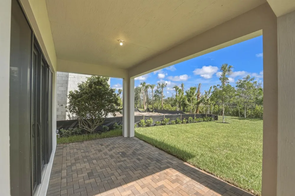 1016 Raleigh Way Wellington, FL 33414