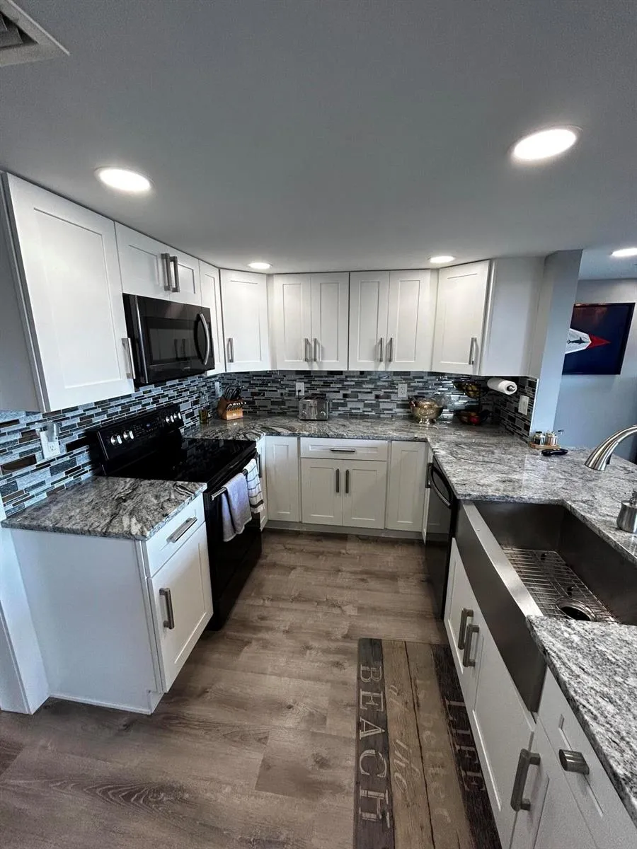 108 Lakeshore Drive #338 North Palm Beach, FL 33408