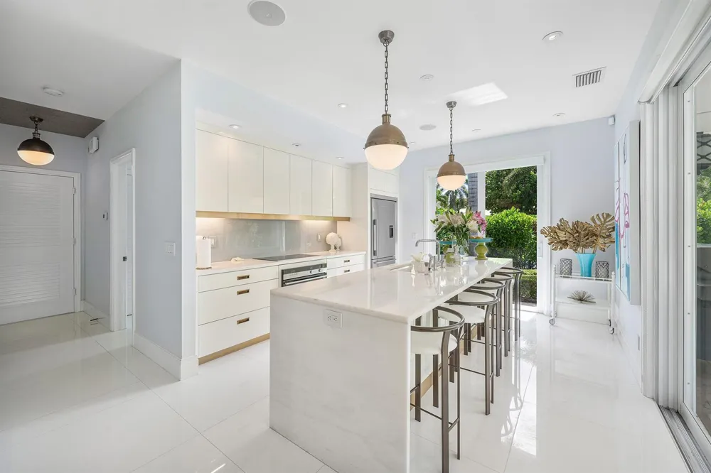 106 Beachway Drive Ocean Ridge, FL 33435